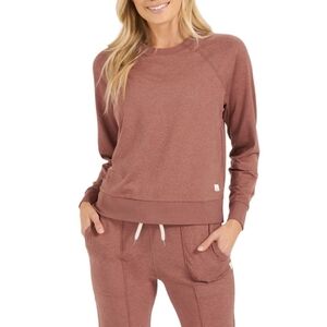 Vuori Long Sleeve Halo Crew Sweatshirt in Rust Brown Orange Women's Size L